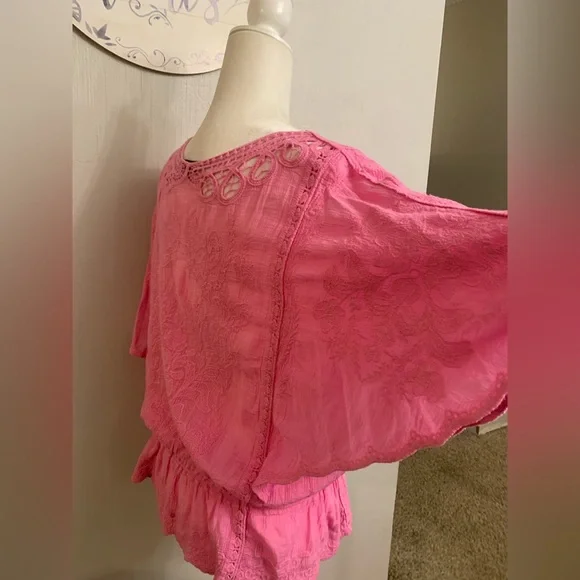 Democracy Pink Textured Blouse with Lace Accents - Picture 4 of 7